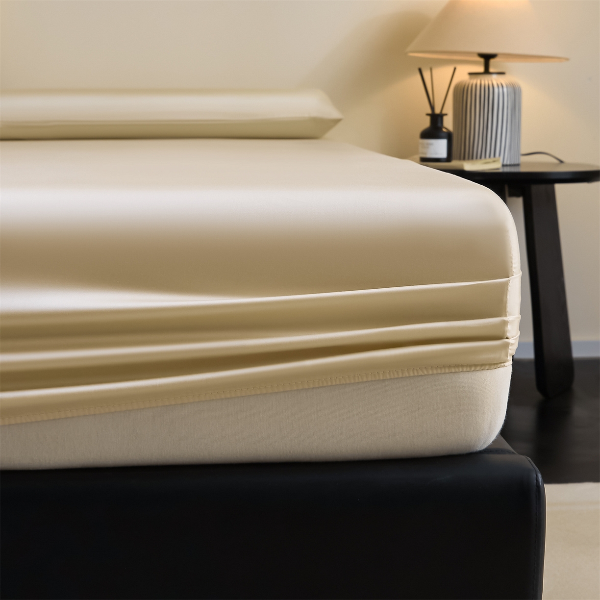 91家纺网 家纺一手货源 找家纺 DC 2026新款莱赛尔天丝纯色单品床笠 卡其