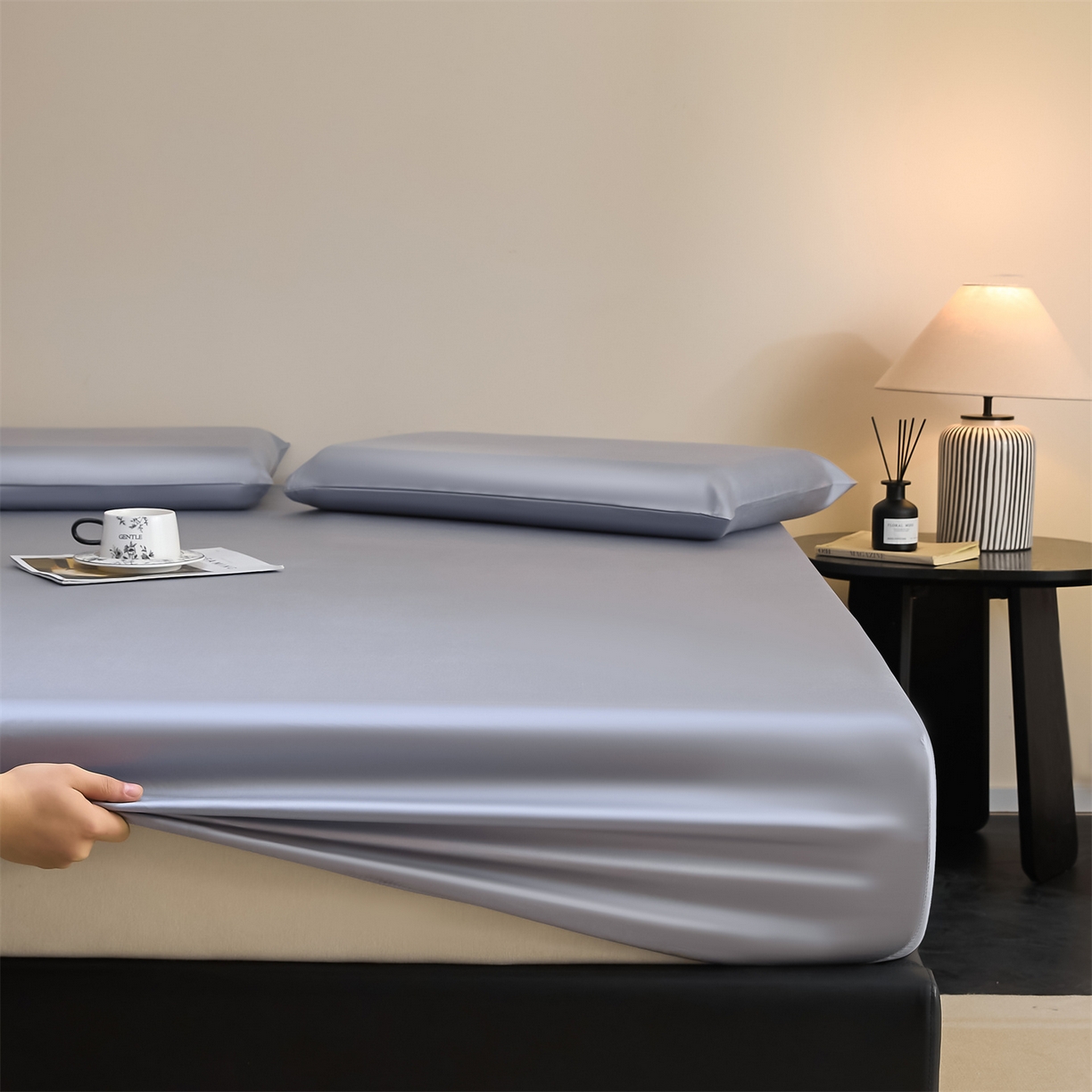 91家纺网 家纺一手货源 找家纺 DC 2026新款莱赛尔天丝纯色单品床笠 极光蓝