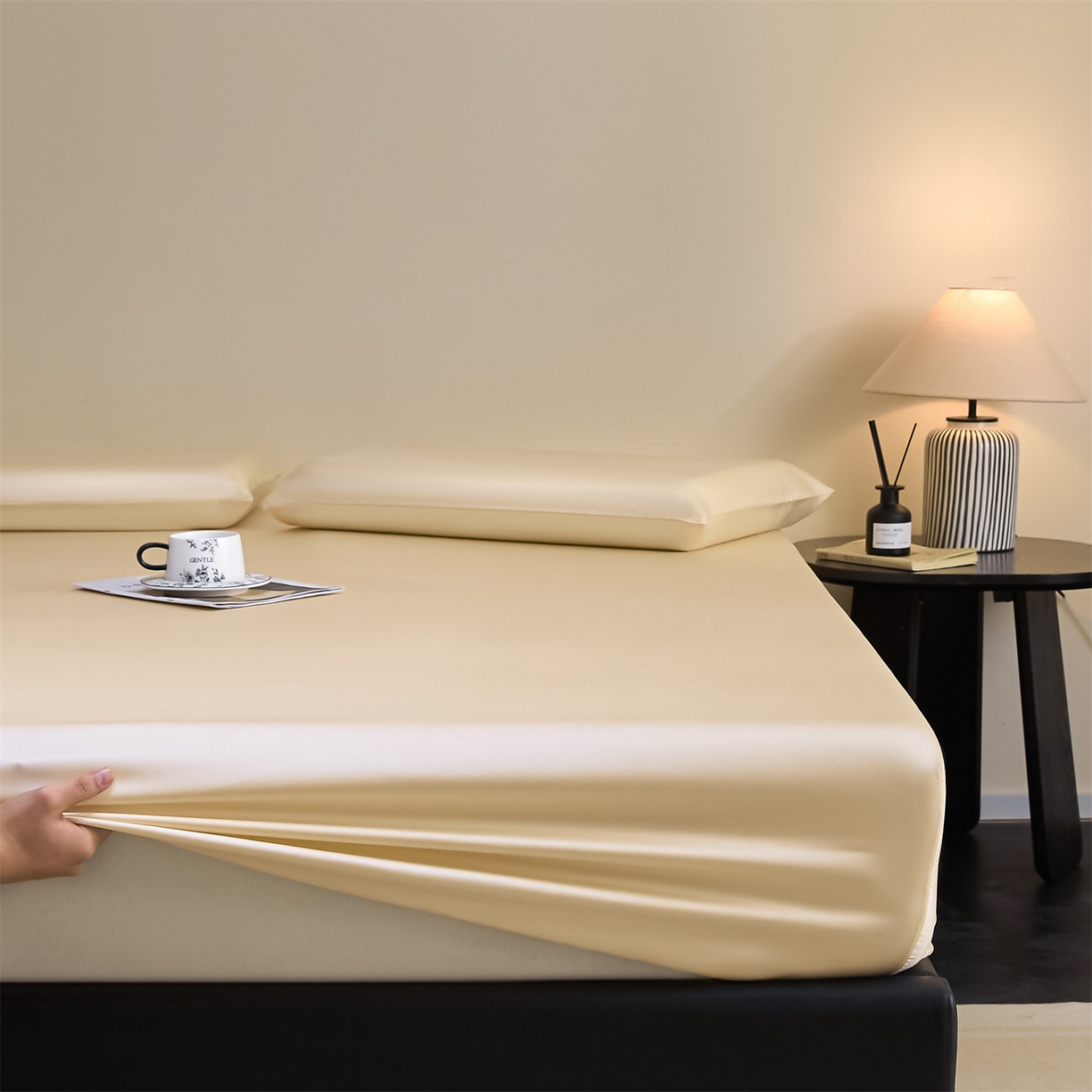 91家纺网 家纺一手货源 找家纺 DC 2026新款莱赛尔天丝纯色单品床笠 杏白