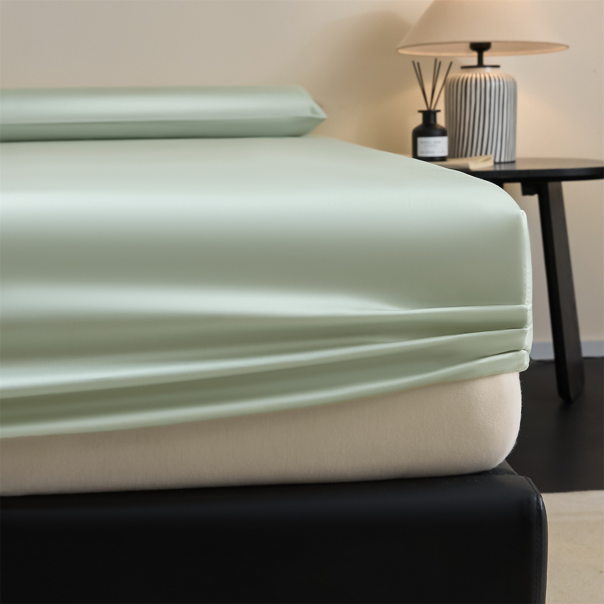 91家纺网 家纺一手货源 找家纺 DC 2026新款莱赛尔天丝纯色单品床笠 亚丁绿