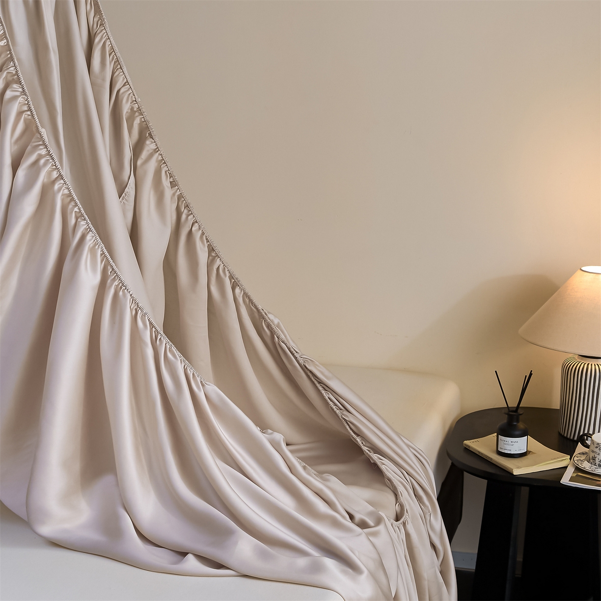 91家纺网 家纺一手货源 找家纺 DC 2026新款莱赛尔天丝纯色单品床笠 流沙灰