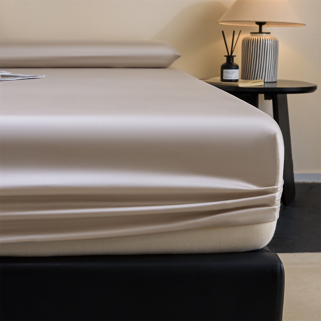 91家纺网 家纺一手货源 找家纺 DC 2026新款莱赛尔天丝纯色单品床笠 流沙灰