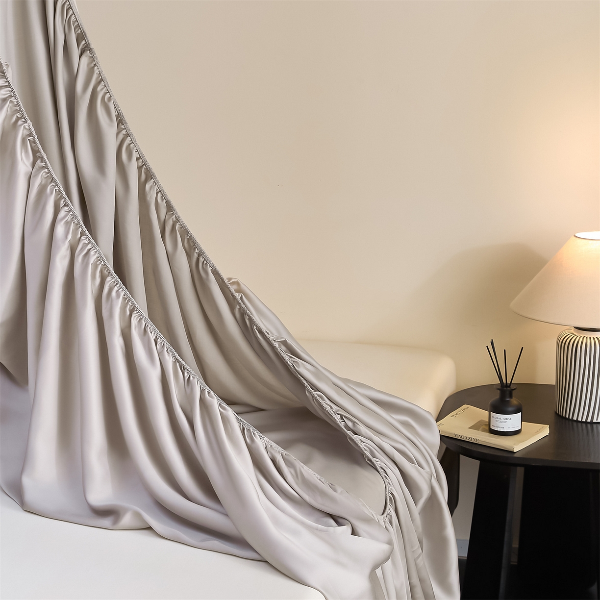 91家纺网 家纺一手货源 找家纺 DC 2026新款莱赛尔天丝纯色单品床笠 椰子灰