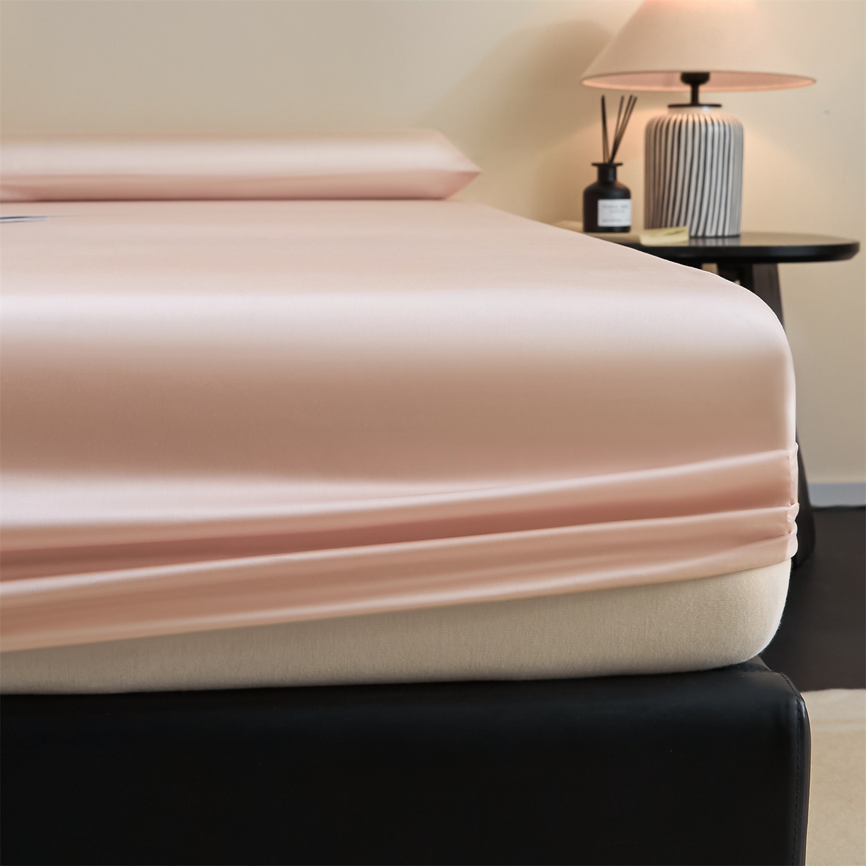 91家纺网 家纺一手货源 找家纺 DC 2026新款莱赛尔天丝纯色单品床笠 素粉