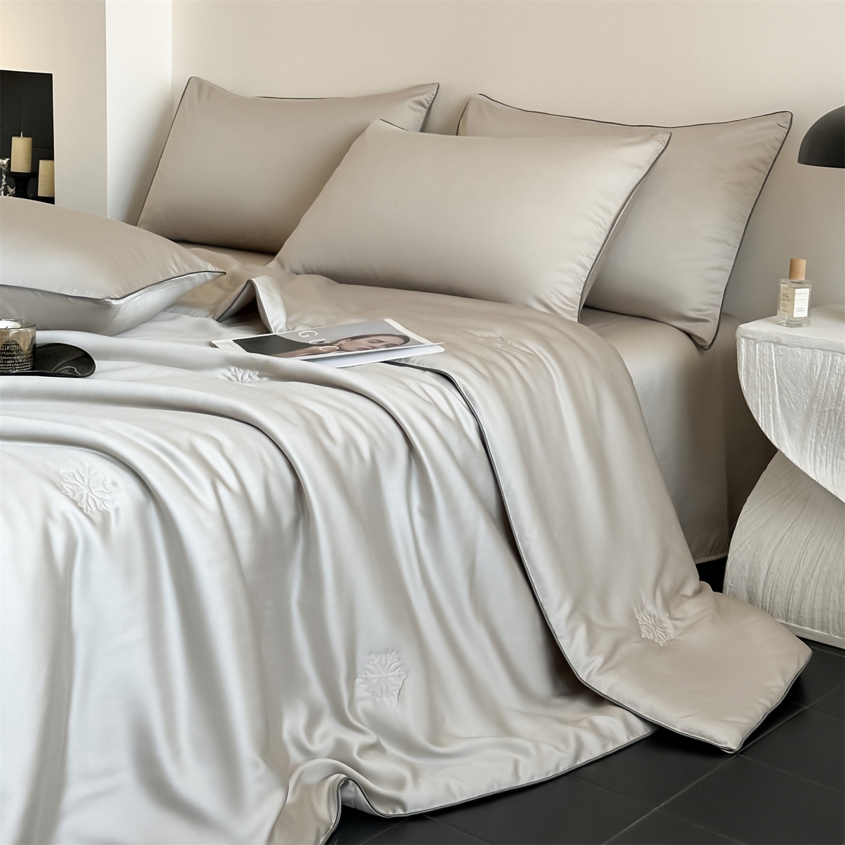 91家纺网 家纺一手货源 找家纺 无界 2026新款水洗真丝夏被-麻绳雪花绗缝-伊芙琳 伊芙琳 冰川灰