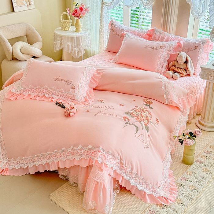 91家纺网 家纺一手货源 找家纺 （总）苏米娜家纺SUMINA 2026韩版亲肤水洗棉公主风床盖款系列-花涧绣梦