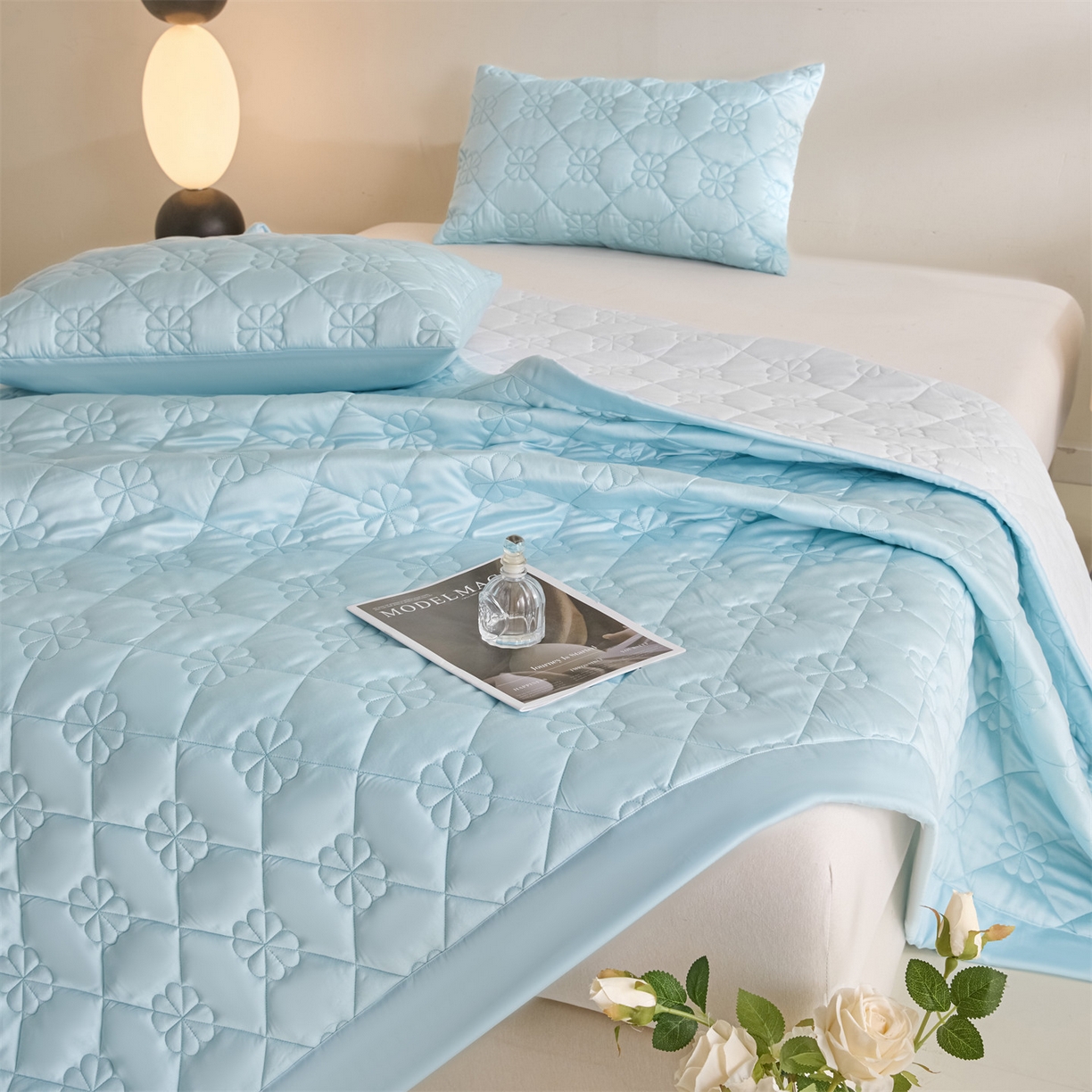 91家纺网 家纺一手货源 找家纺 DC 2026新款莱赛尔天丝夹棉花朵绗缝单品床盖 淡海蓝