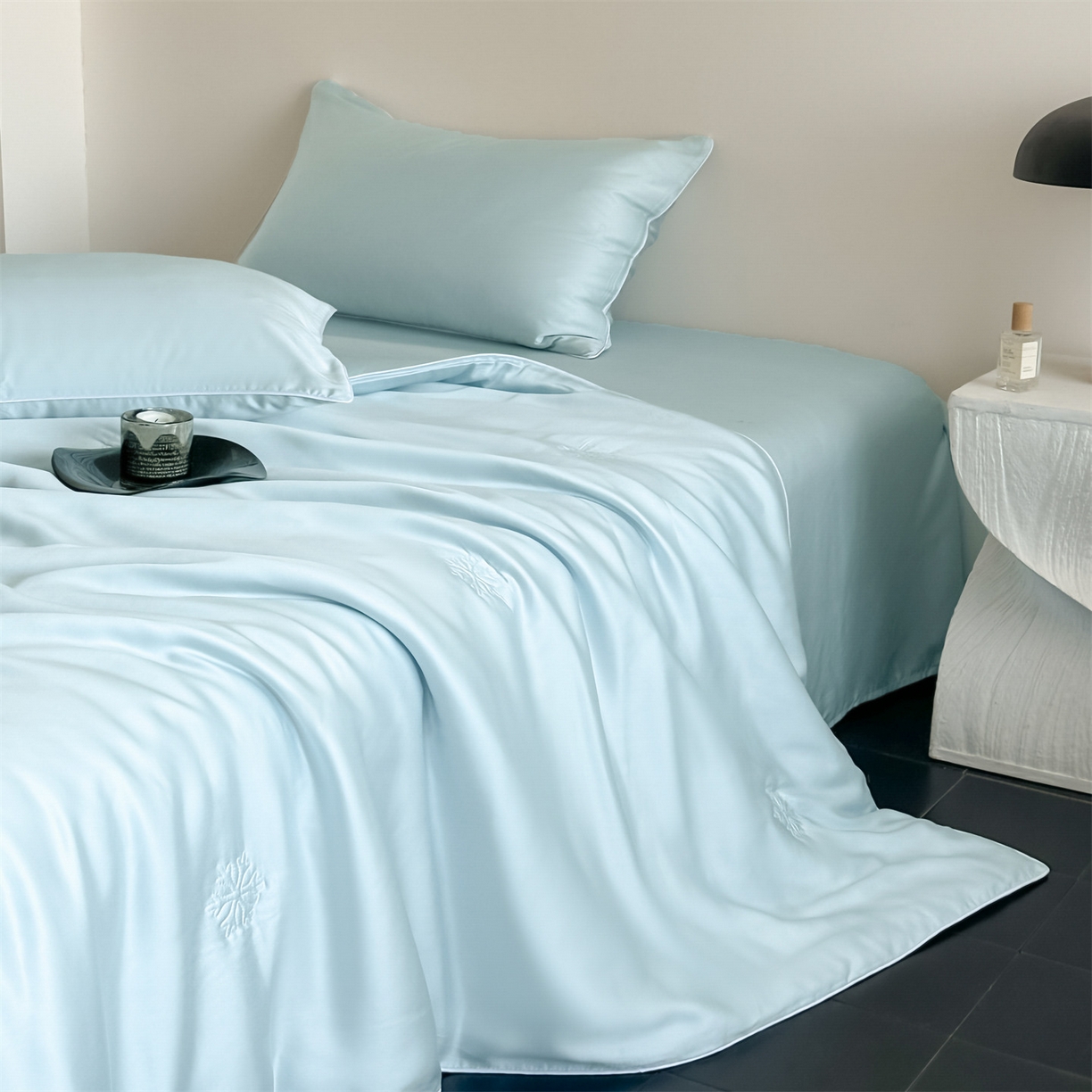 91家纺网 家纺一手货源 找家纺 无界 2026新款水洗真丝夏被-麻绳雪花绗缝-伊芙琳 伊芙琳 淡海蓝