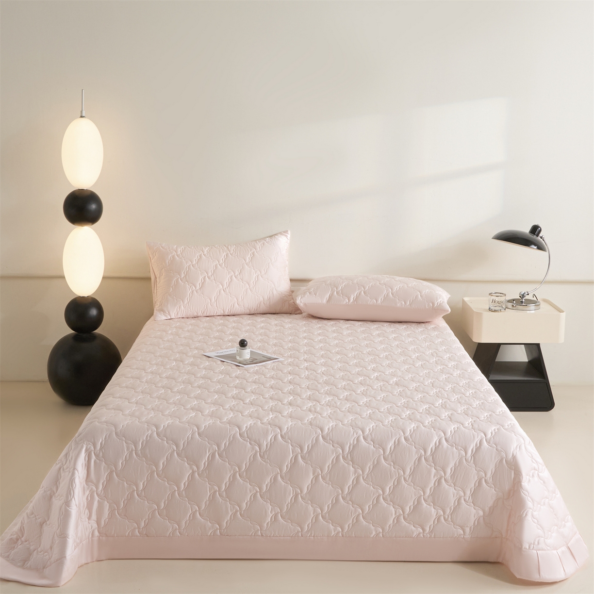 91家纺网 家纺一手货源 找家纺 （总）DC 2026新款莱赛尔天丝夹棉螺旋方格绗缝单品床盖