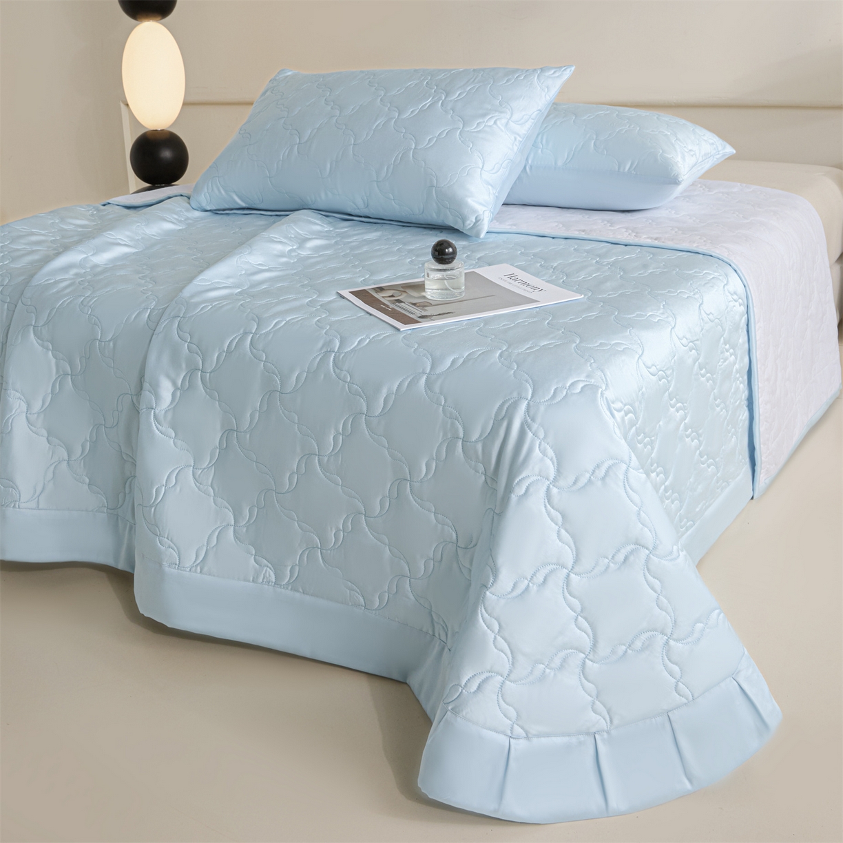 DC 2026新款莱赛尔天丝夹棉螺旋方格绗缝单品床盖 淡海蓝