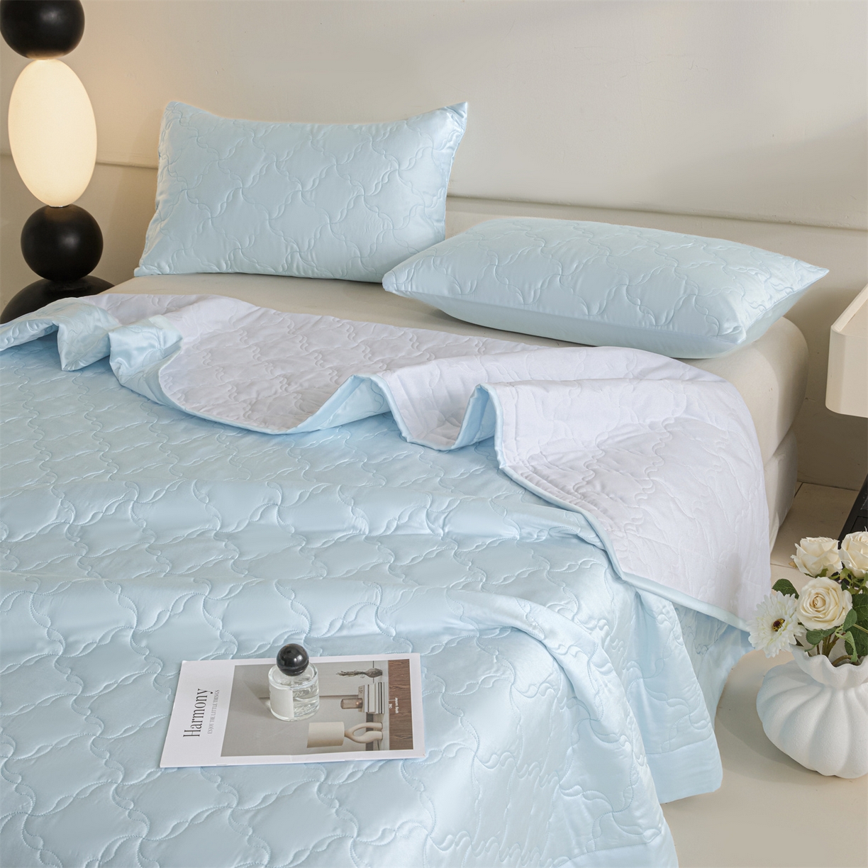 91家纺网 家纺一手货源 找家纺 DC 2026新款莱赛尔天丝夹棉螺旋方格绗缝单品床盖 淡海蓝