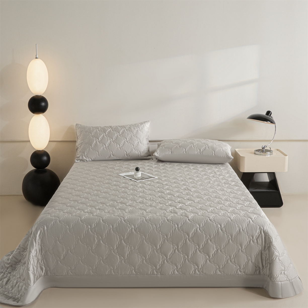 91家纺网 家纺一手货源 找家纺 DC 2026新款莱赛尔天丝夹棉螺旋方格绗缝单品床盖 椰子灰