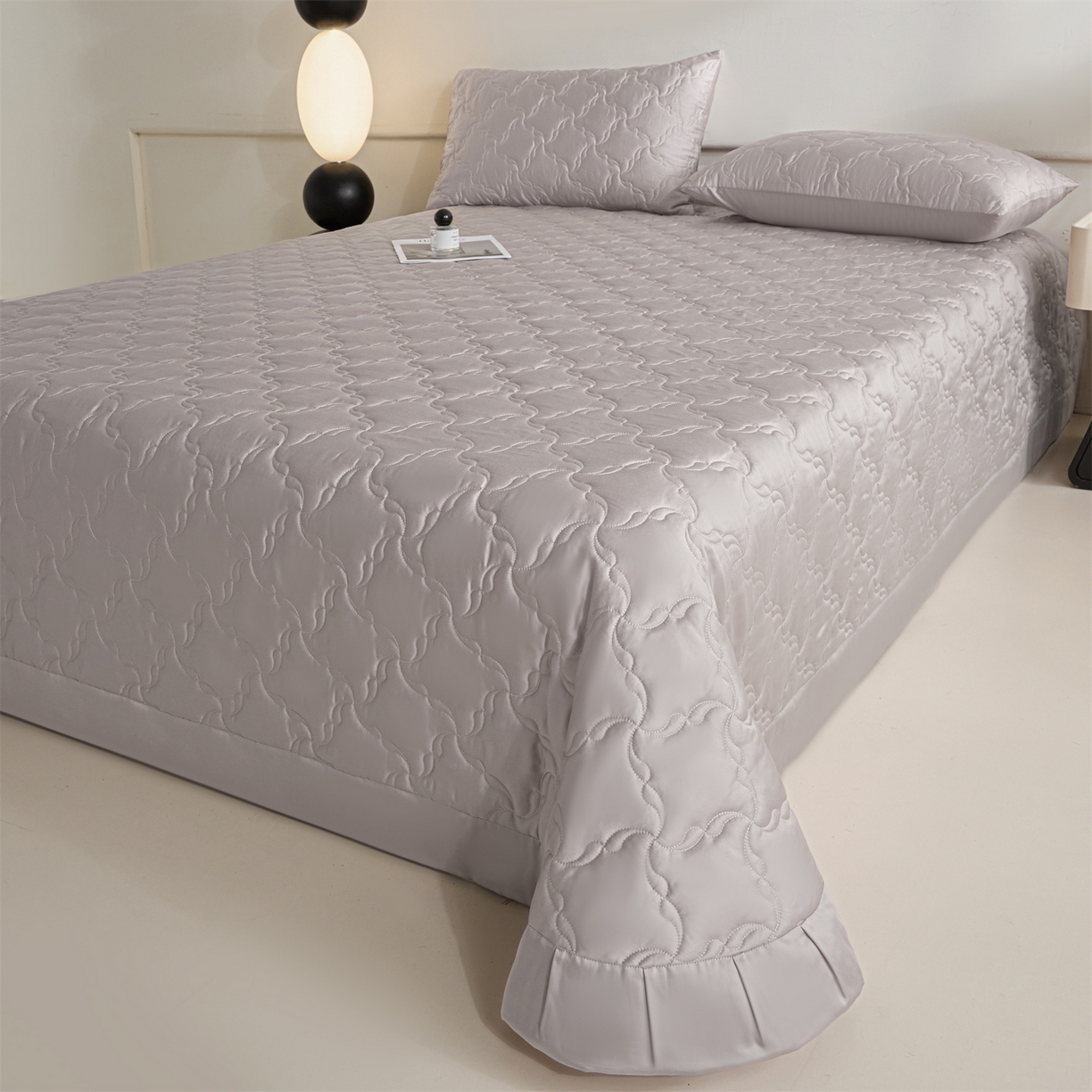 91家纺网 家纺一手货源 找家纺 DC 2026新款莱赛尔天丝夹棉螺旋方格绗缝单品床盖 水雾紫