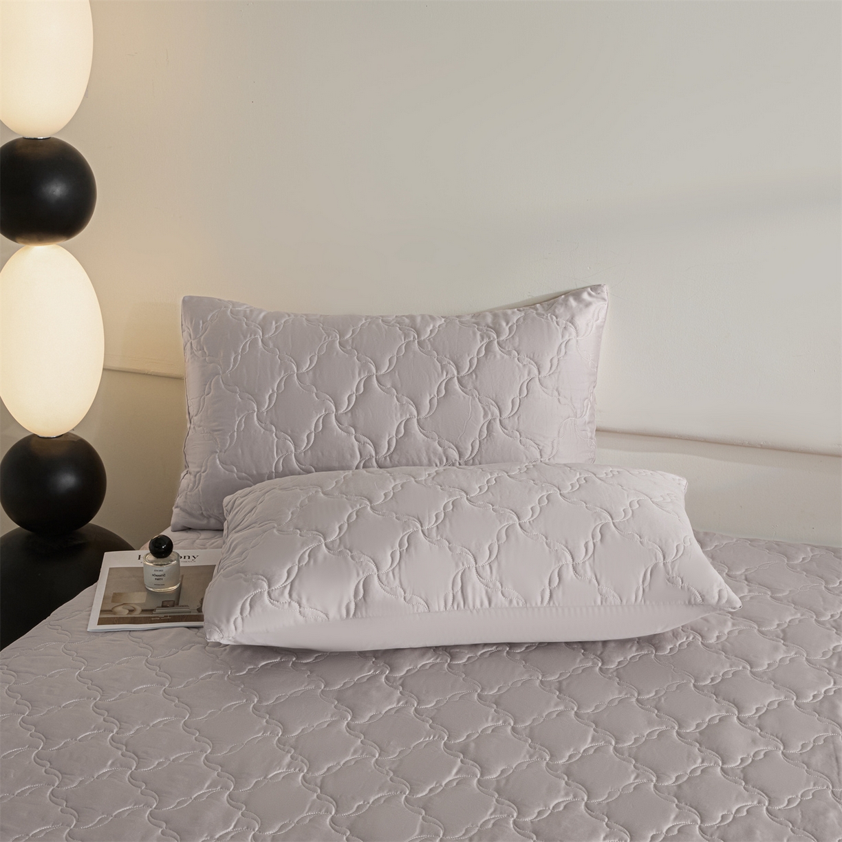 91家纺网 家纺一手货源 找家纺 DC 2026新款莱赛尔天丝夹棉螺旋方格绗缝单品床盖 水雾紫