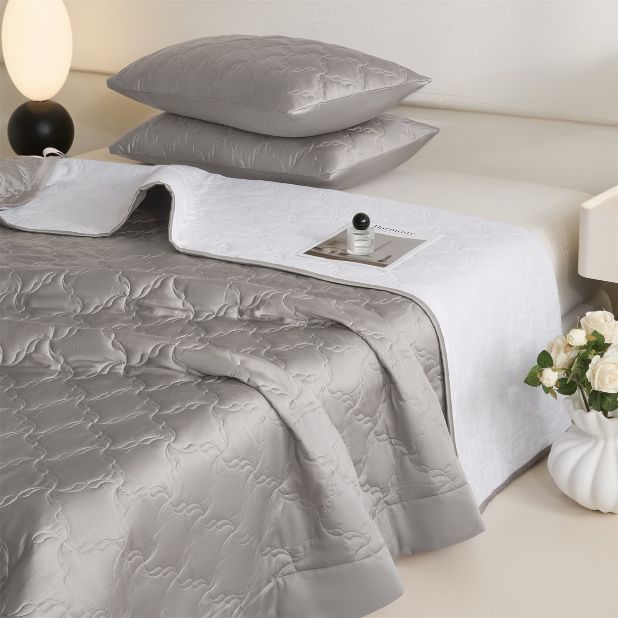 91家纺网 家纺一手货源 找家纺 DC 2026新款莱赛尔天丝夹棉螺旋方格绗缝单品床盖 经典灰