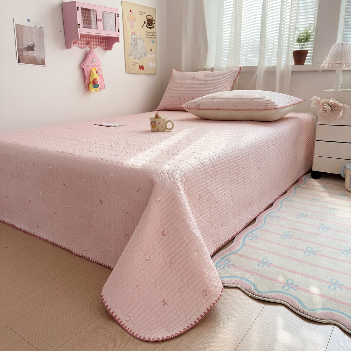 91家纺网 家纺一手货源 找家纺 妮可 2026新款贝壳边双面全棉床盖四件套 浪漫满屋