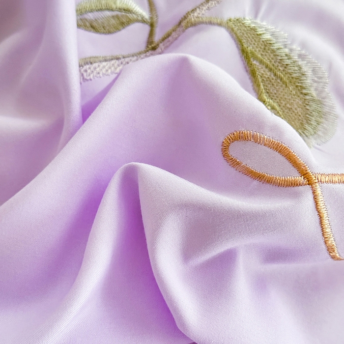 91家纺网 家纺一手货源 找家纺 苏米娜家纺SUMINA 2026韩版亲肤水洗棉公主风床盖款系列-花涧绣梦 花涧绣梦-优雅紫