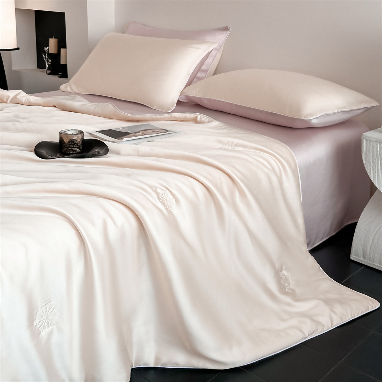 91家纺网 家纺一手货源 找家纺 无界 2026新款水洗真丝夏被-麻绳雪花绗缝-伊芙琳 伊芙琳 杏白+素粉