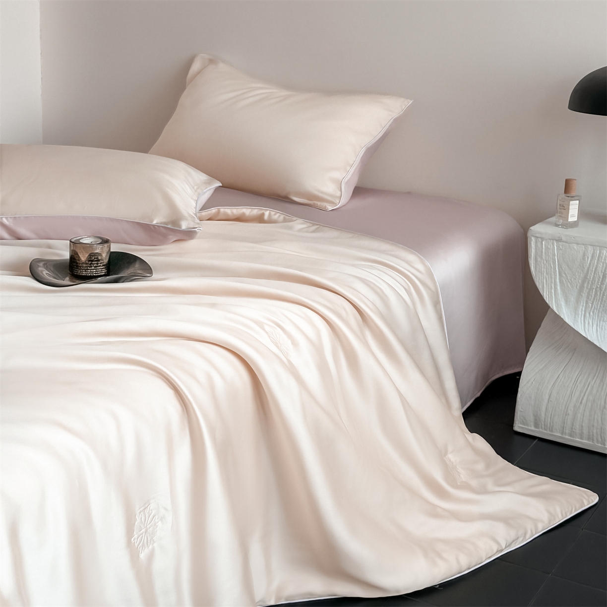 91家纺网 家纺一手货源 找家纺 无界 2026新款水洗真丝夏被-麻绳雪花绗缝-伊芙琳 伊芙琳 杏白+素粉