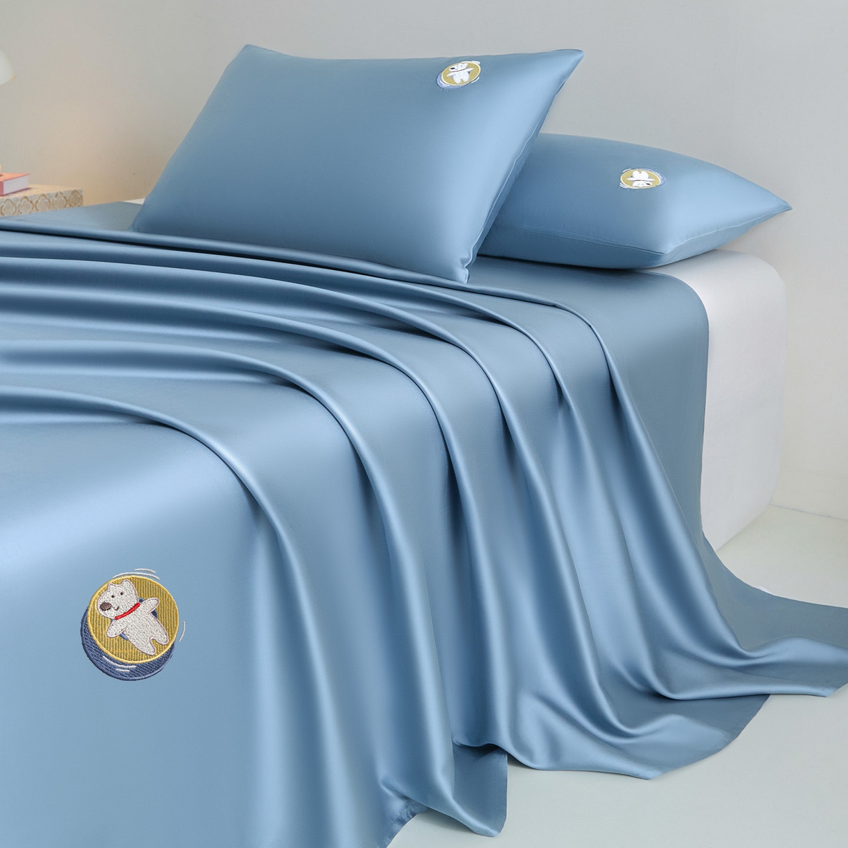 91家纺网 家纺一手货源 找家纺 DC 2026新款莱赛尔天丝卡通刺绣单品床单 梵高蓝