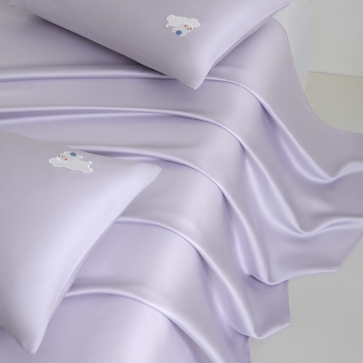 91家纺网 家纺一手货源 找家纺 DC 2026新款莱赛尔天丝卡通刺绣单品床单 风信紫