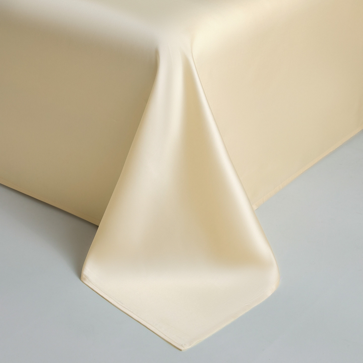 91家纺网 家纺一手货源 找家纺 DC 2026新款莱赛尔天丝卡通刺绣单品床单 元气白桃