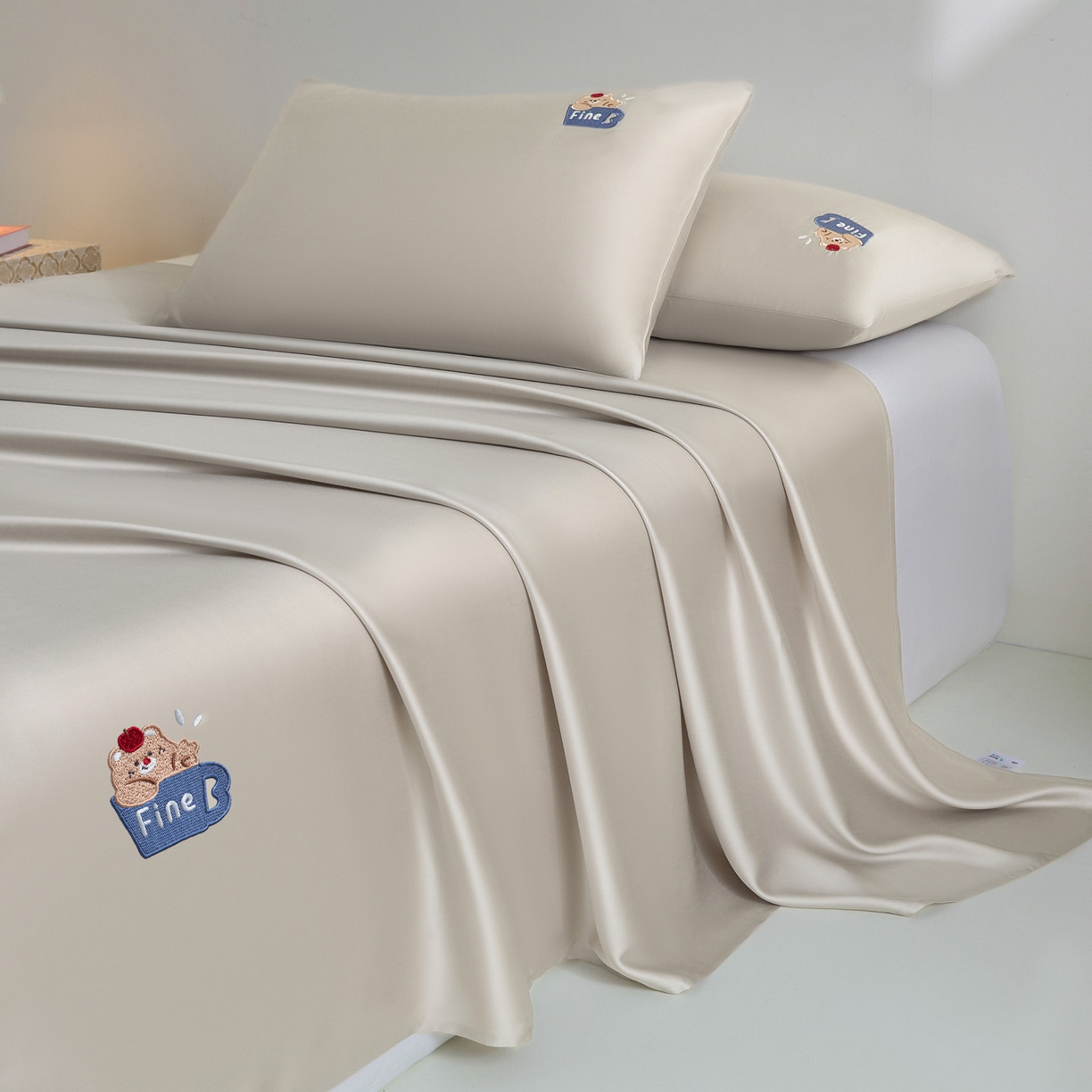 91家纺网 家纺一手货源 找家纺 DC 2026新款莱赛尔天丝卡通刺绣单品床单 冰川灰