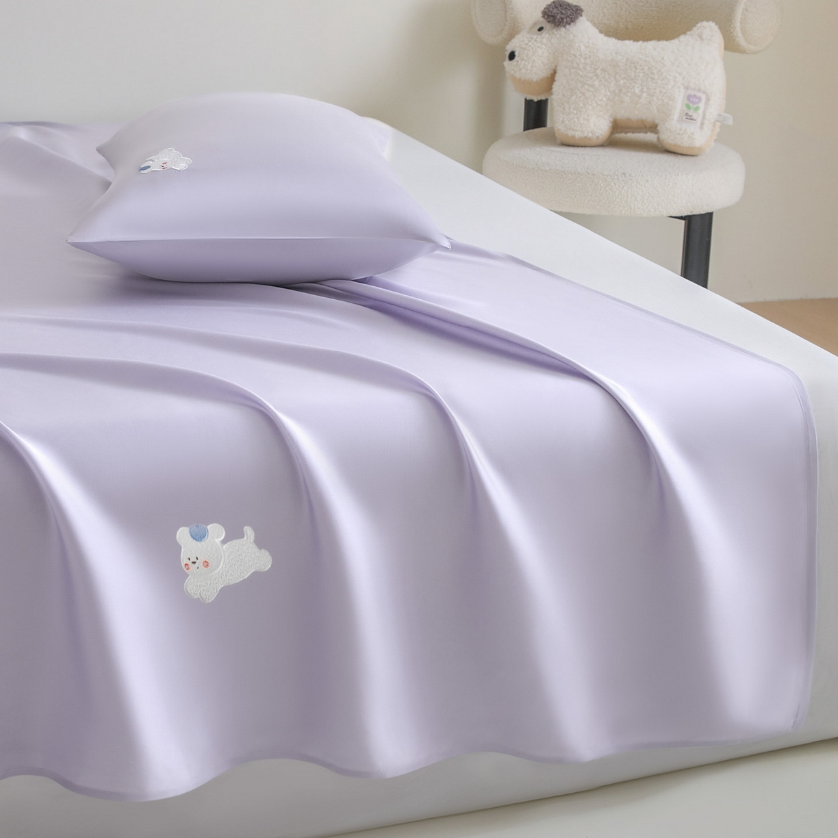 91家纺网 家纺一手货源 找家纺 DC 2026新款莱赛尔天丝卡通刺绣单品床单 风信紫