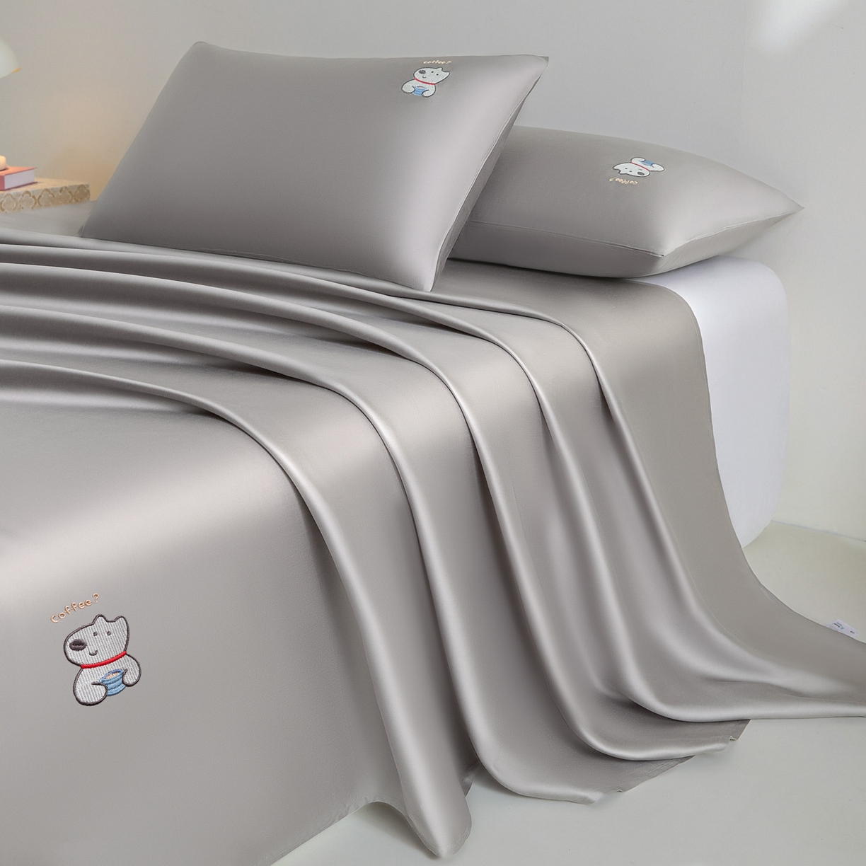 91家纺网 家纺一手货源 找家纺 DC 2026新款莱赛尔天丝卡通刺绣单品床单 经典灰