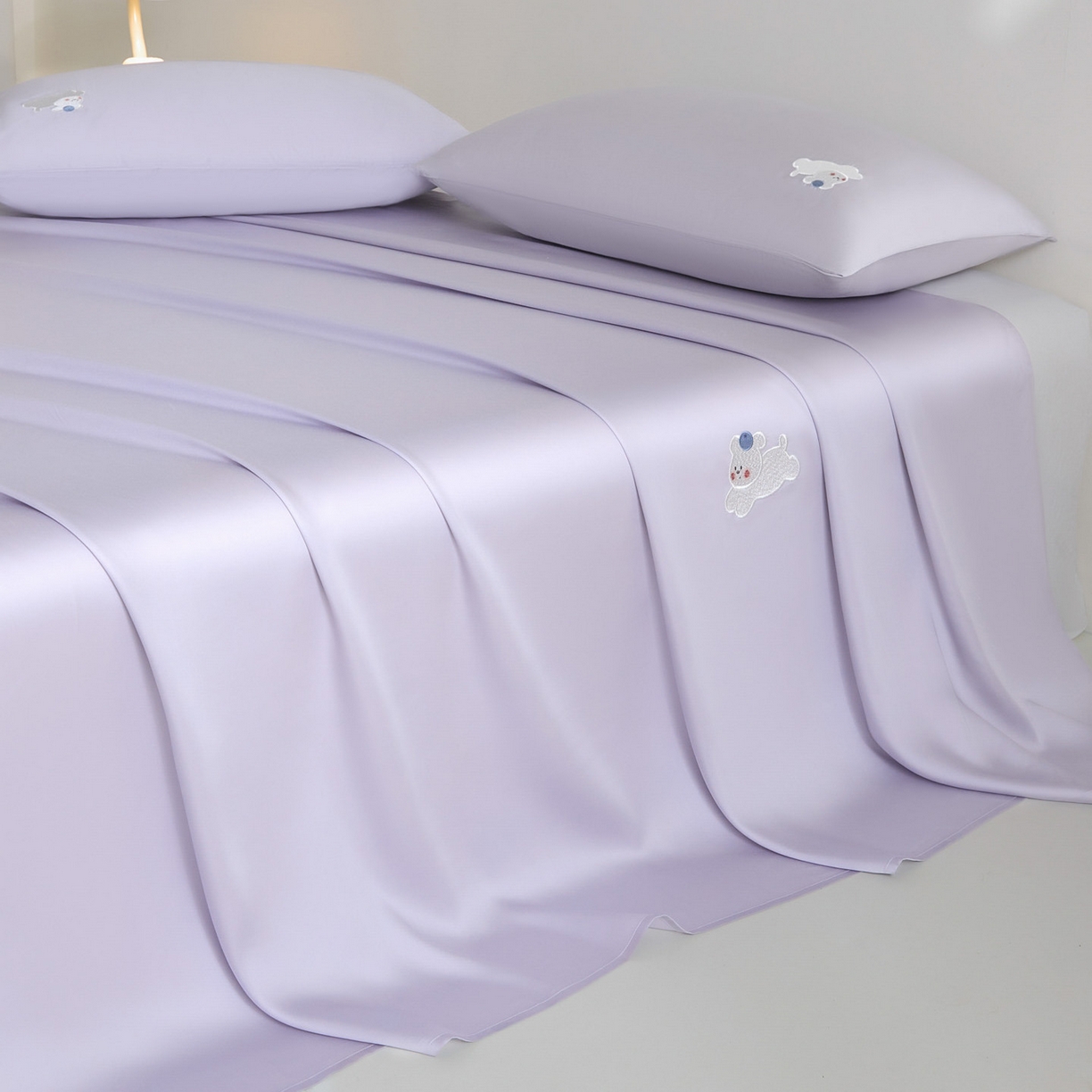 91家纺网 家纺一手货源 找家纺 DC 2026新款莱赛尔天丝卡通刺绣单品床单 风信紫