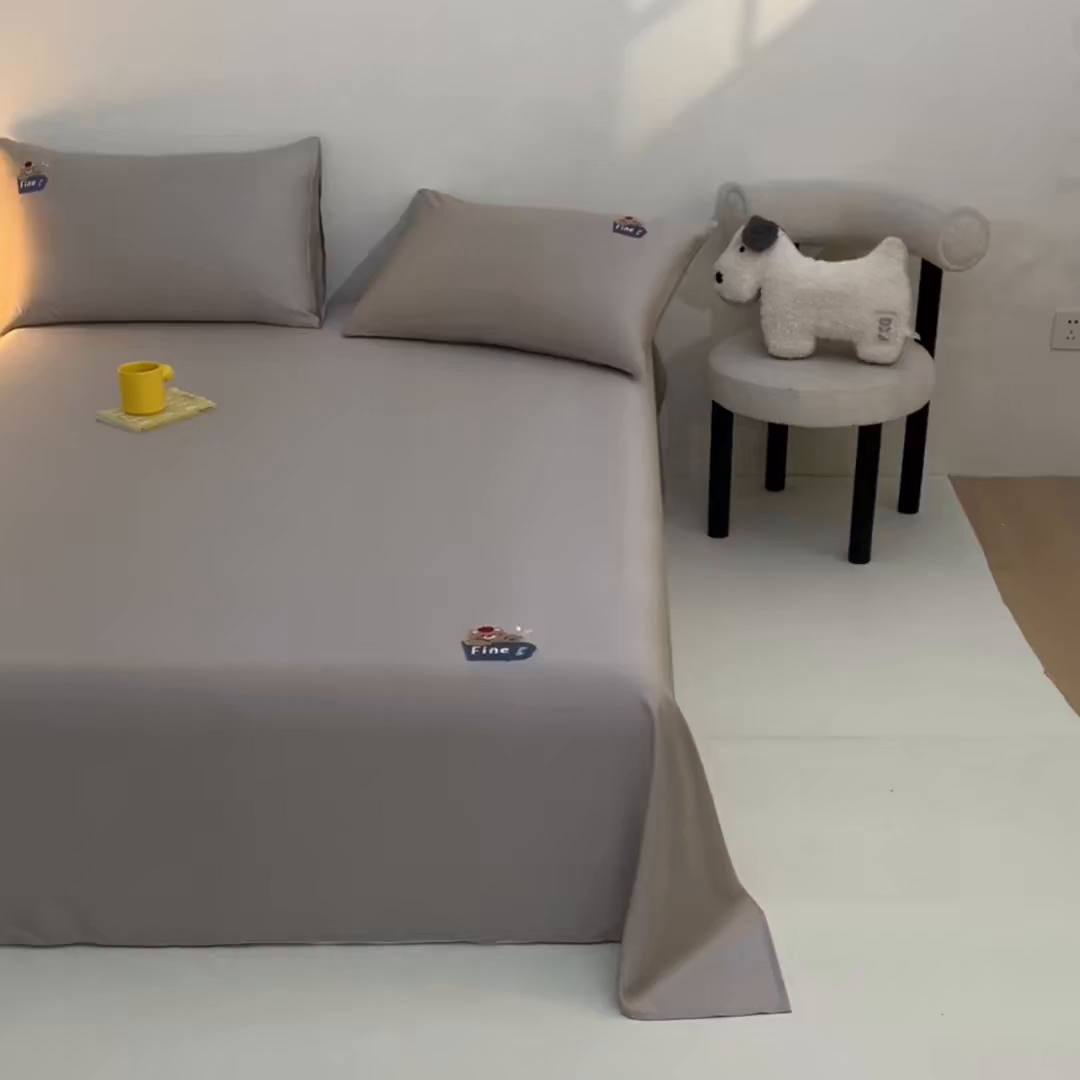 91家纺网 家纺一手货源 找家纺 DC 2026新款莱赛尔天丝卡通刺绣单品床单 冰川灰