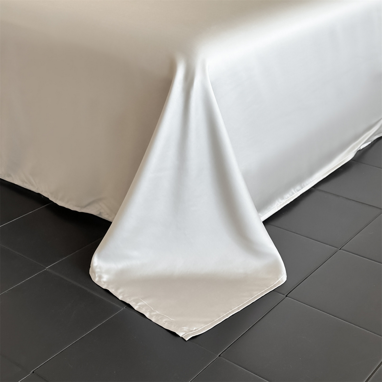 91家纺网 家纺一手货源 找家纺 无界 2026新款水洗真丝夏被-麻绳雪花绗缝-伊芙琳 伊芙琳 亚丁绿+冰川灰