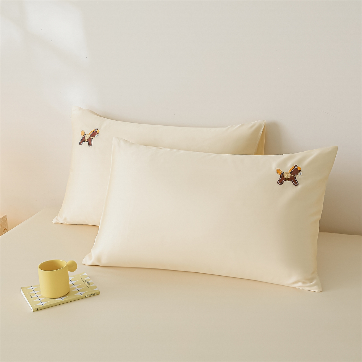 91家纺网 家纺一手货源 找家纺 DC 2026新款莱赛尔天丝卡通刺绣单品床笠 元气白桃