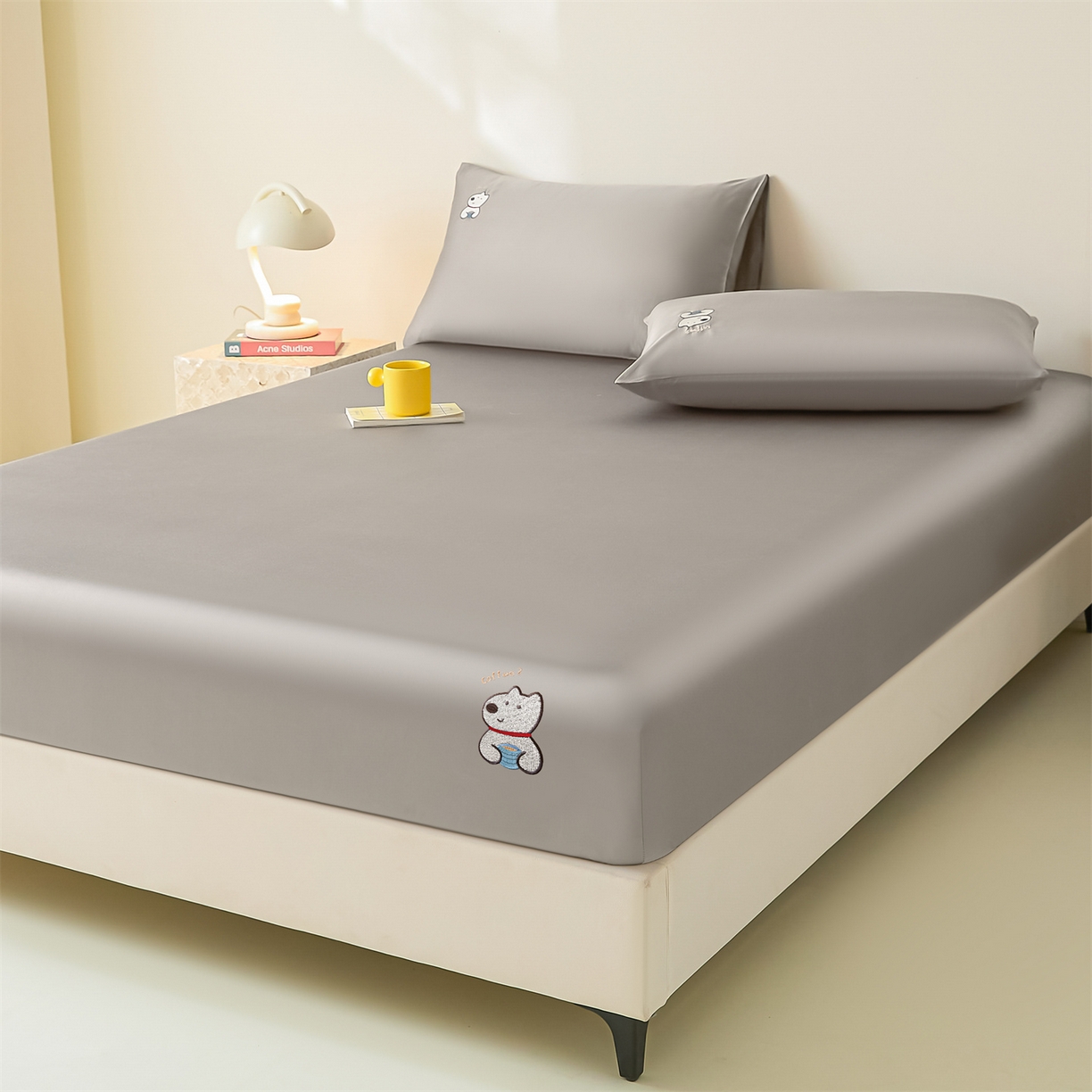 91家纺网 家纺一手货源 找家纺 DC 2026新款莱赛尔天丝卡通刺绣单品床笠 经典灰