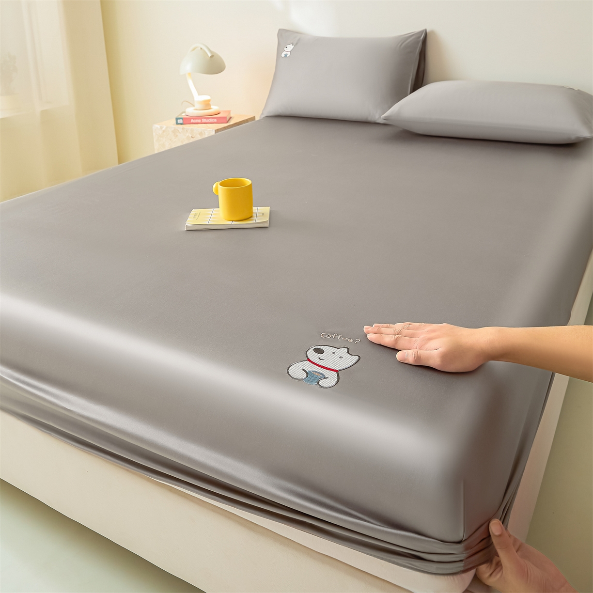 91家纺网 家纺一手货源 找家纺 DC 2026新款莱赛尔天丝卡通刺绣单品床笠 经典灰