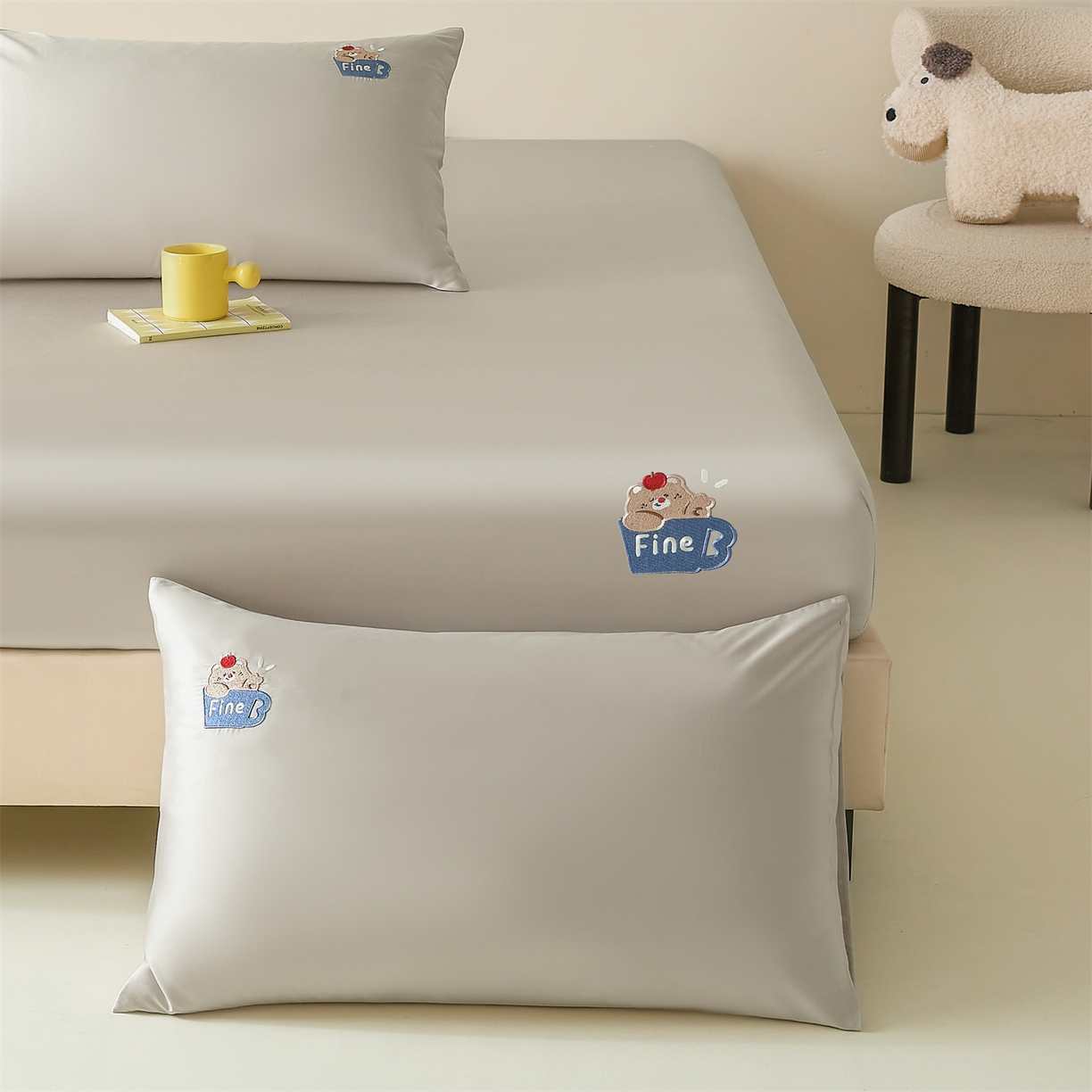 91家纺网 家纺一手货源 找家纺 DC 2026新款莱赛尔天丝卡通刺绣单品床笠 冰川灰