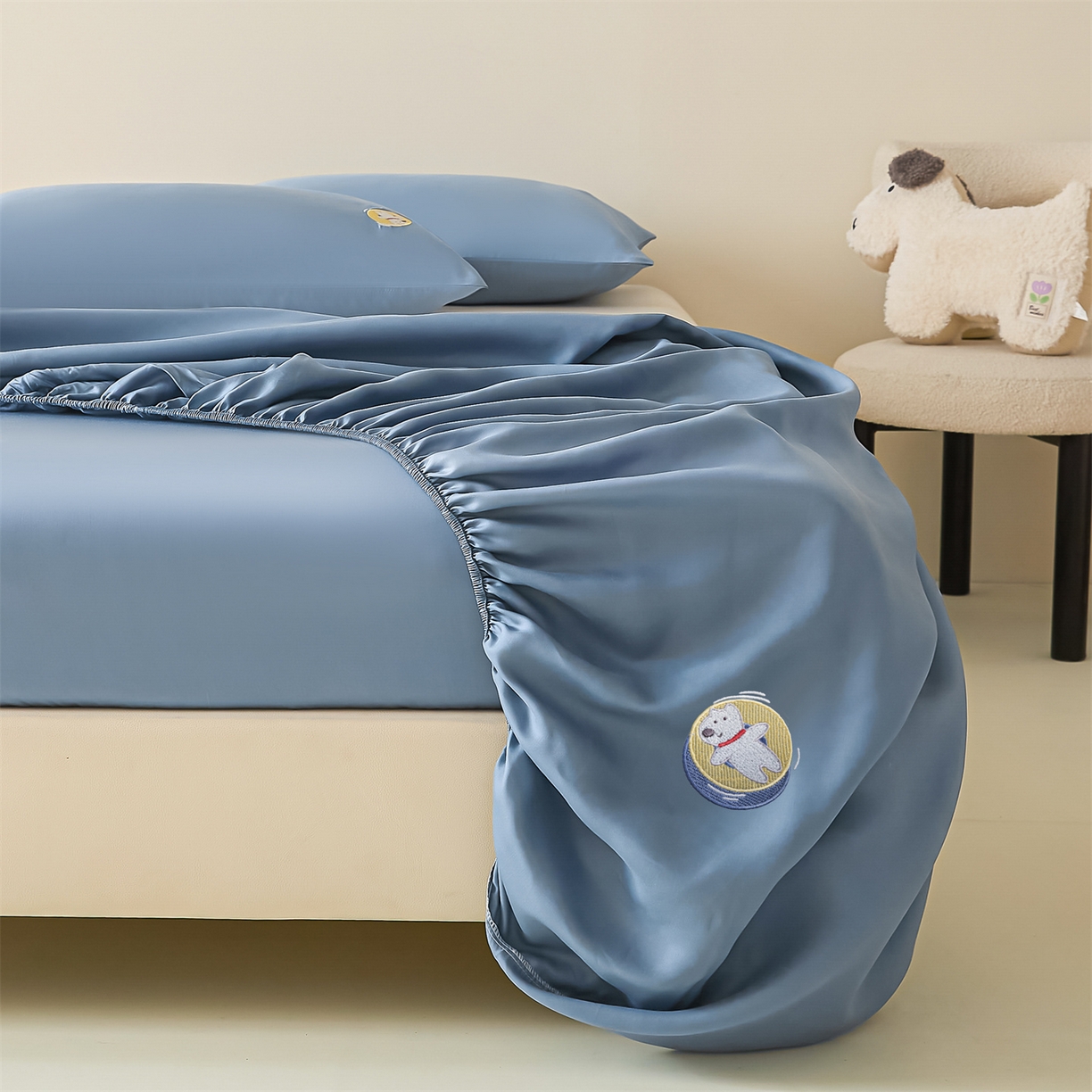 91家纺网 家纺一手货源 找家纺 DC 2026新款莱赛尔天丝卡通刺绣单品床笠 梵高蓝