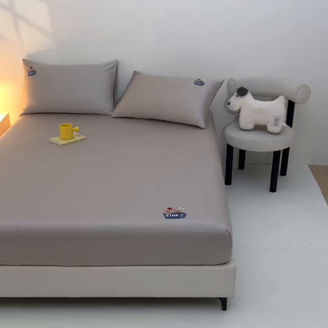 91家纺网 家纺一手货源 找家纺 DC 2026新款莱赛尔天丝卡通刺绣单品床笠 冰川灰