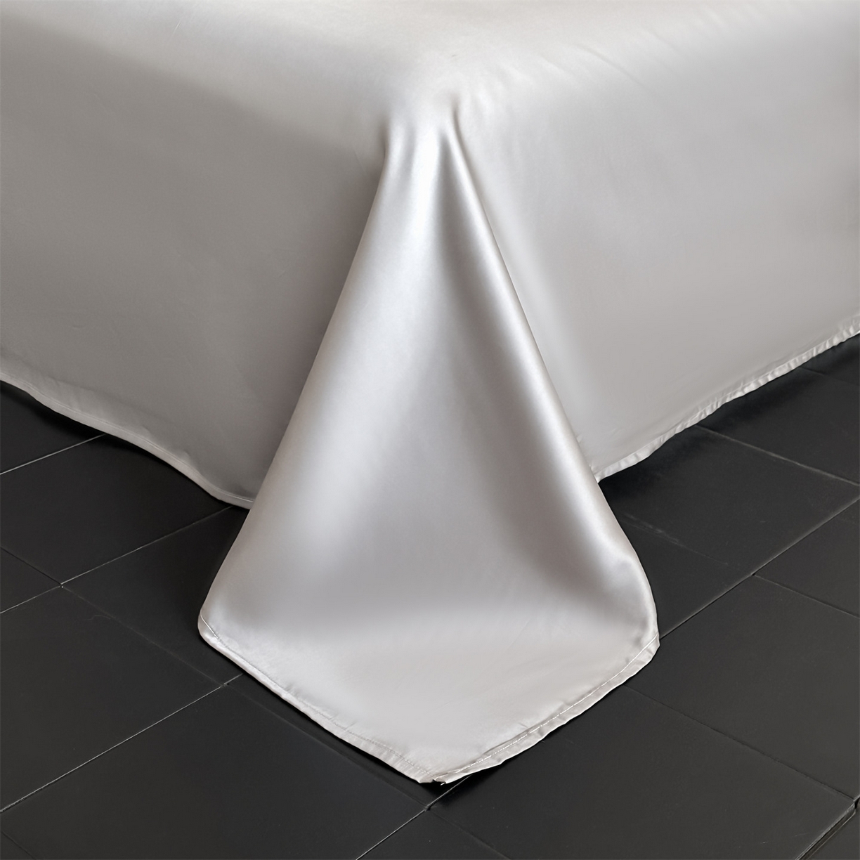 91家纺网 家纺一手货源 找家纺 无界 2026新款水洗真丝夏被-麻绳雪花绗缝-伊芙琳 伊芙琳 烟灰