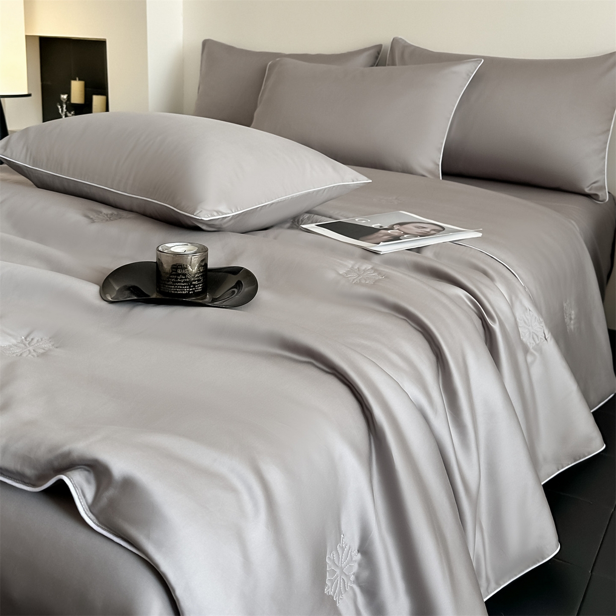 91家纺网 家纺一手货源 找家纺 无界 2026新款水洗真丝夏被-麻绳雪花绗缝-伊芙琳 伊芙琳 烟灰