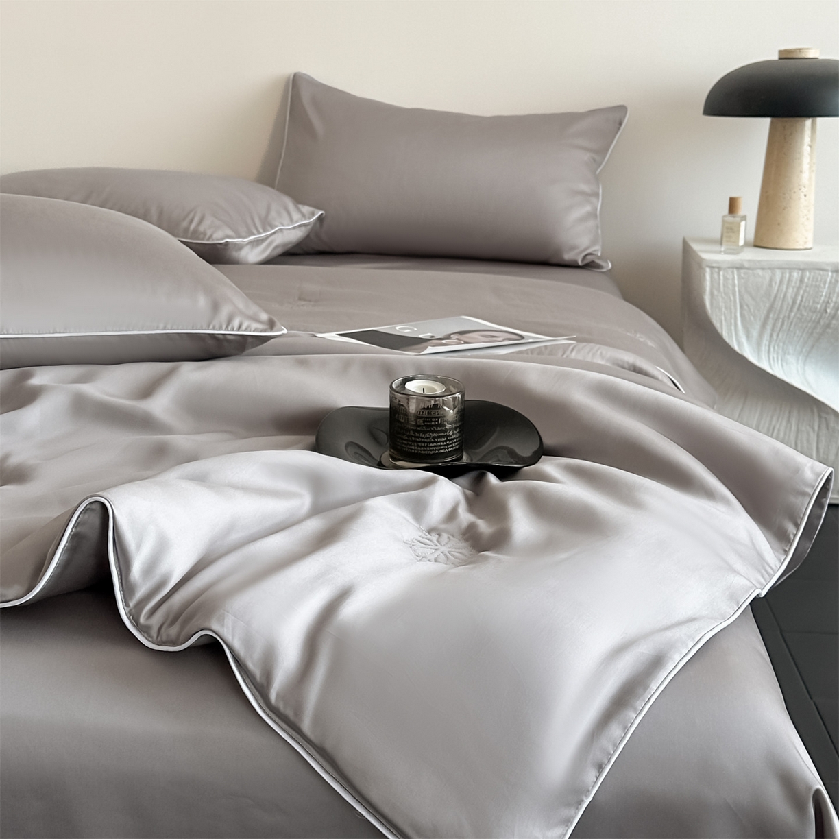 91家纺网 家纺一手货源 找家纺 无界 2026新款水洗真丝夏被-麻绳雪花绗缝-伊芙琳 伊芙琳 烟灰