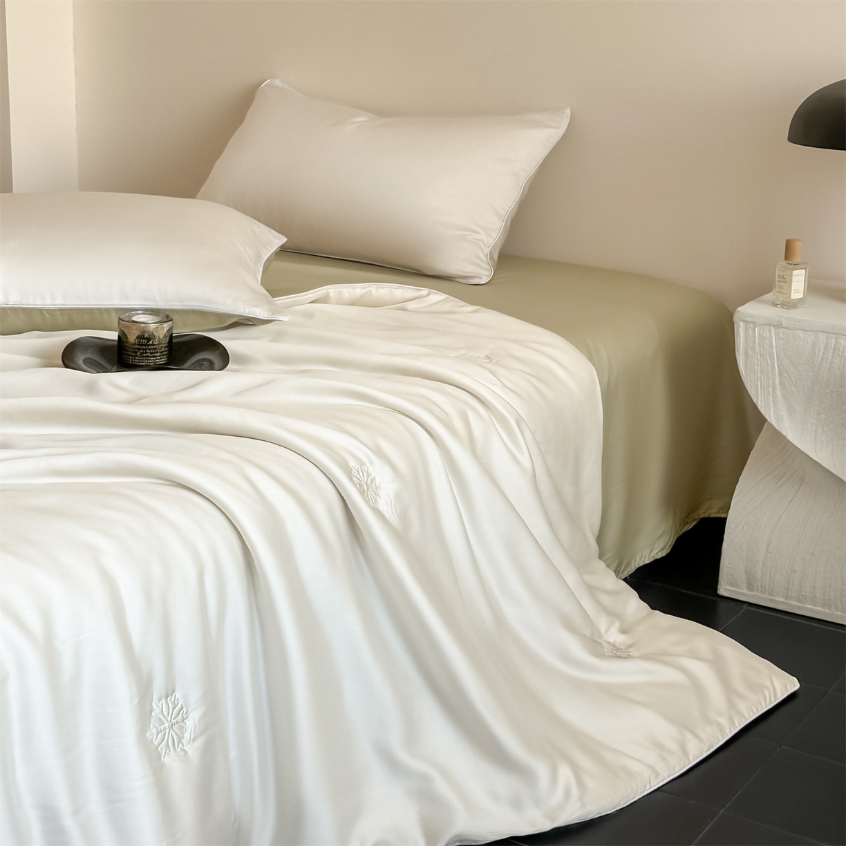 91家纺网 家纺一手货源 找家纺 无界 2026新款水洗真丝夏被-麻绳雪花绗缝-伊芙琳 伊芙琳 元气白桃+桉树绿