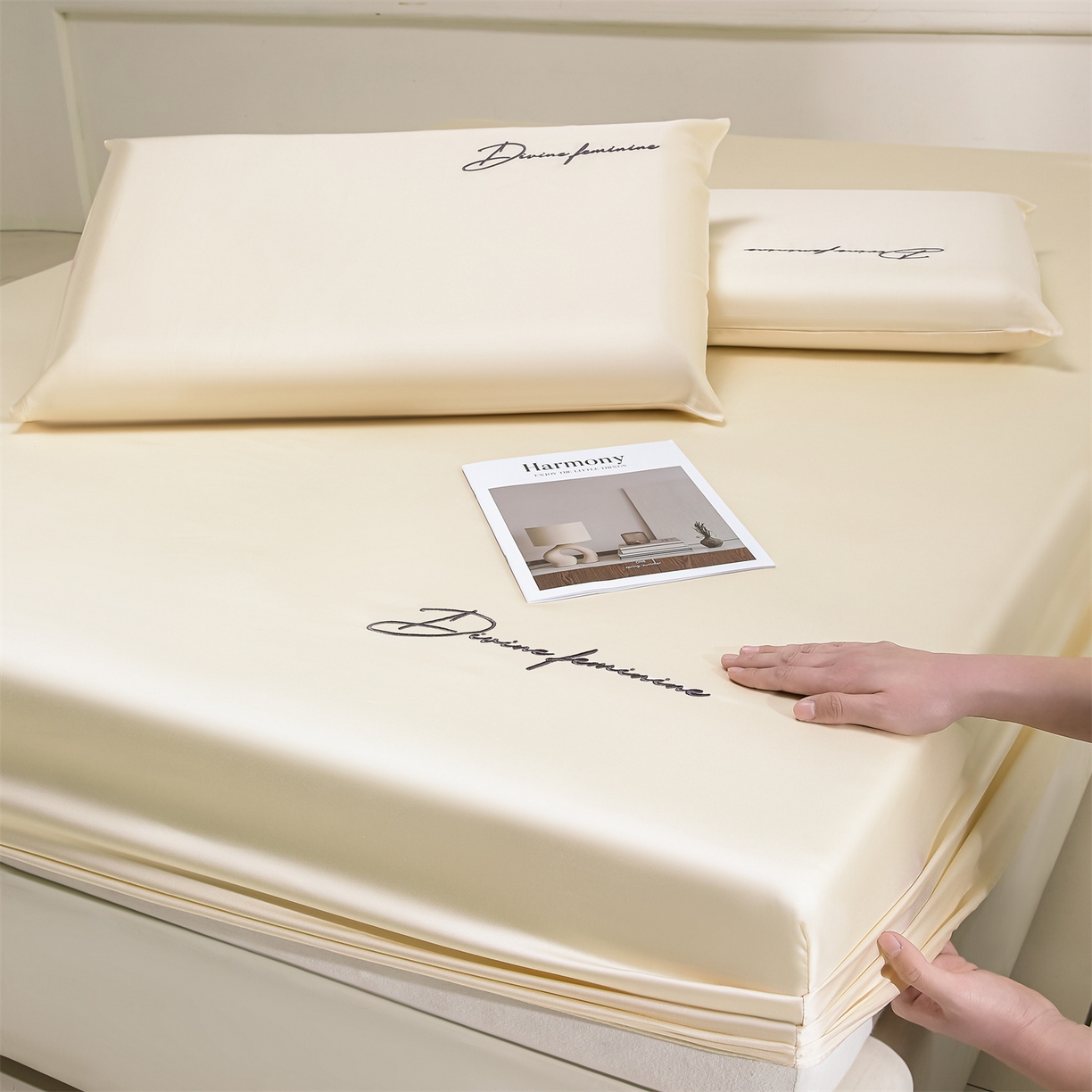 91家纺网 家纺一手货源 找家纺 DC 2026新款莱赛尔天丝轻奢刺绣单品床笠 元气白桃