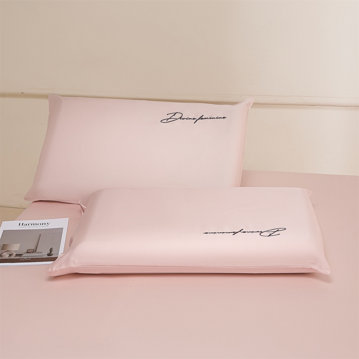 91家纺网 家纺一手货源 找家纺 DC 2026新款莱赛尔天丝轻奢刺绣单品床笠 冰雾粉