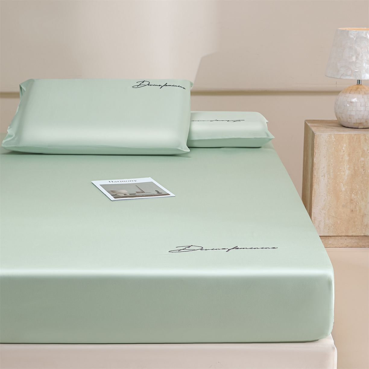 91家纺网 家纺一手货源 找家纺 DC 2026新款莱赛尔天丝轻奢刺绣单品床笠 亚丁绿