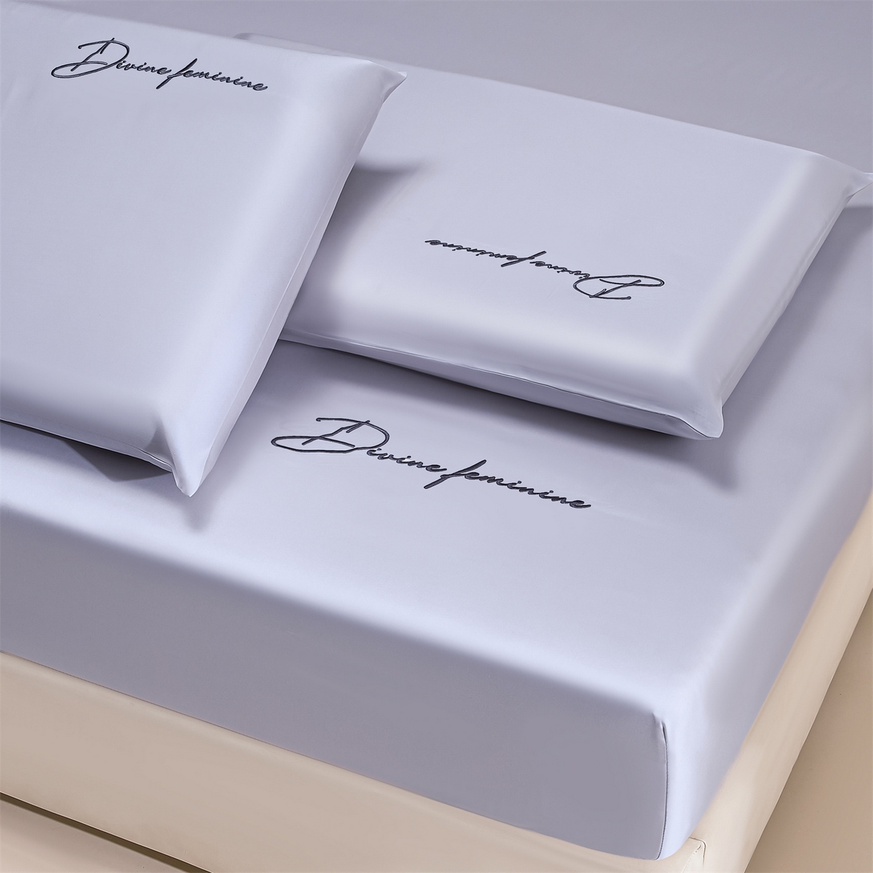 91家纺网 家纺一手货源 找家纺 DC 2026新款莱赛尔天丝轻奢刺绣单品床笠 风信紫