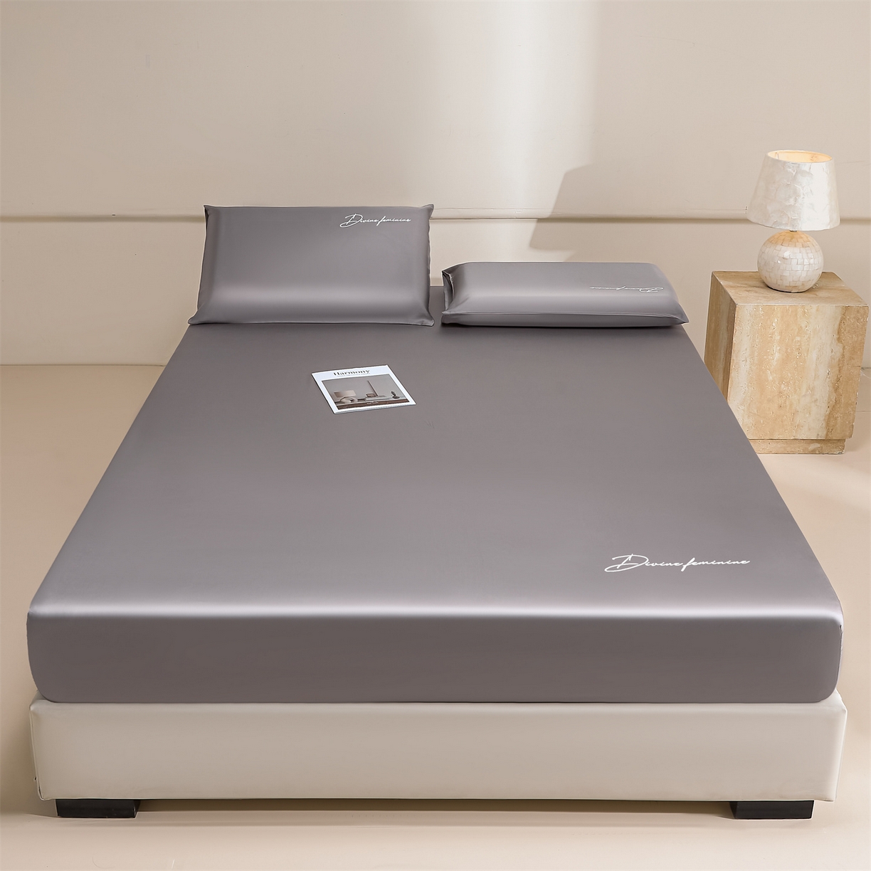 91家纺网 家纺一手货源 找家纺 DC 2026新款莱赛尔天丝轻奢刺绣单品床笠 经典灰