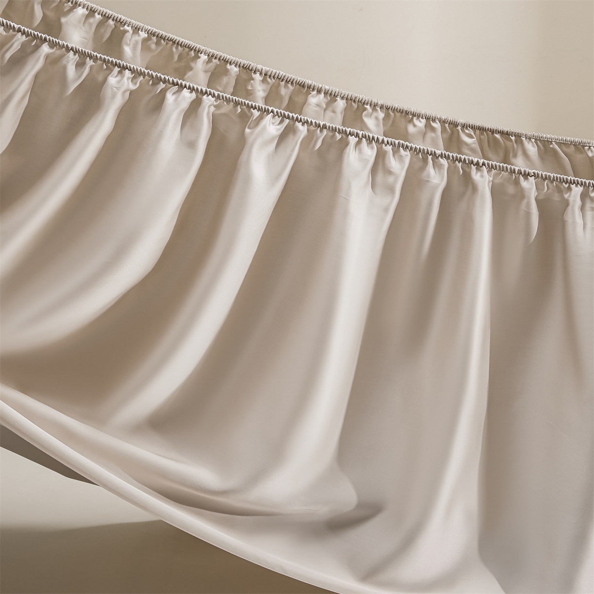 91家纺网 家纺一手货源 找家纺 DC 2026新款莱赛尔天丝轻奢刺绣单品床笠 浅茶