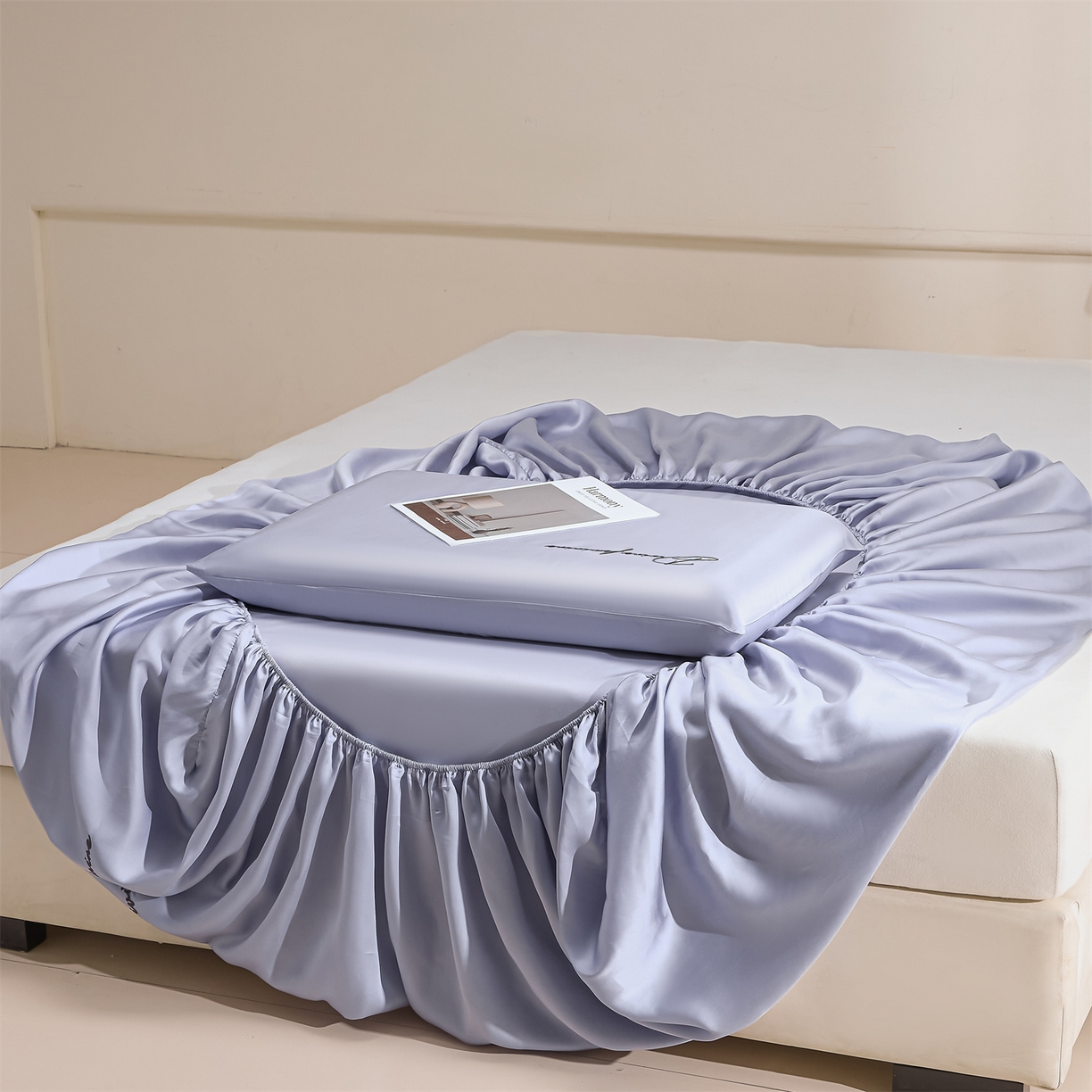 91家纺网 家纺一手货源 找家纺 DC 2026新款莱赛尔天丝轻奢刺绣单品床笠 风信紫