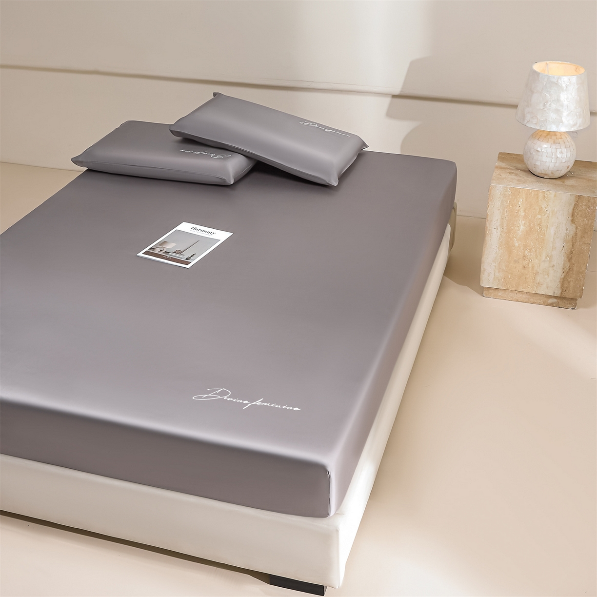 91家纺网 家纺一手货源 找家纺 DC 2026新款莱赛尔天丝轻奢刺绣单品床笠 经典灰